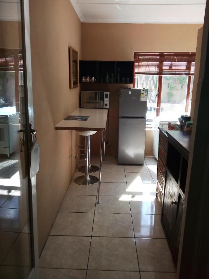 36 Df Strauss Street Apartamento Kleinmond Exterior foto