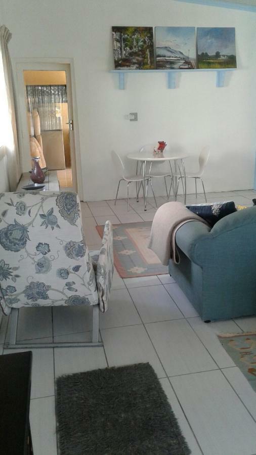 36 Df Strauss Street Apartamento Kleinmond Exterior foto
